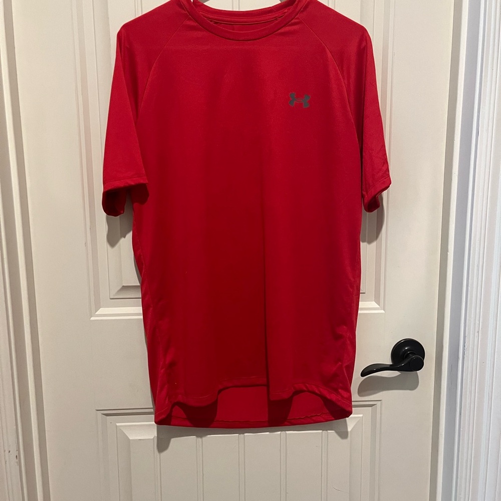 Men’s Under Armor Shirt